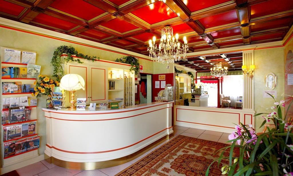Hotel Benaco Sirmione Exterior photo